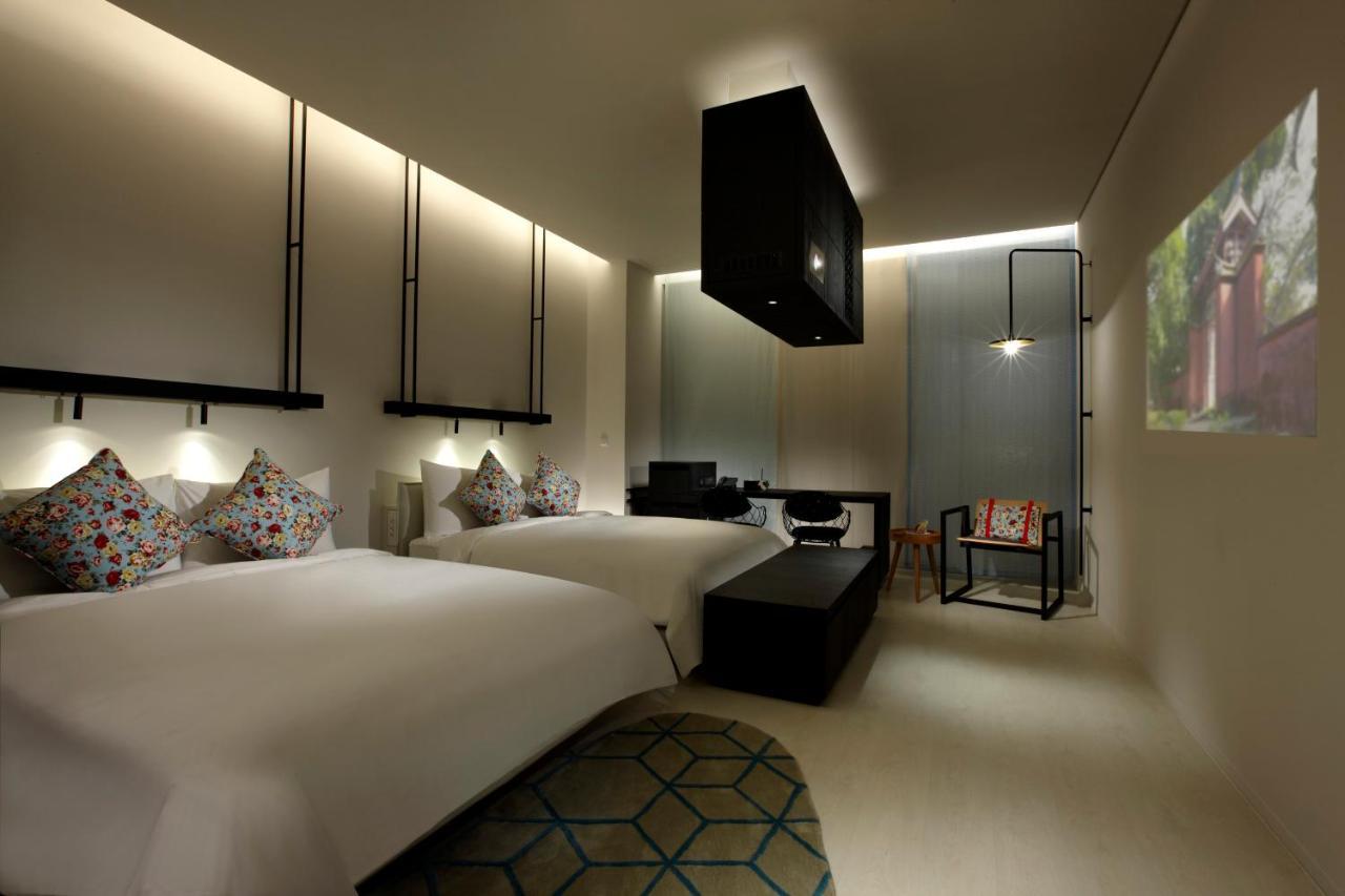 เดอะ เพลซ ไท่หนาน Hotel ไถหนาน ภายนอก รูปภาพ
